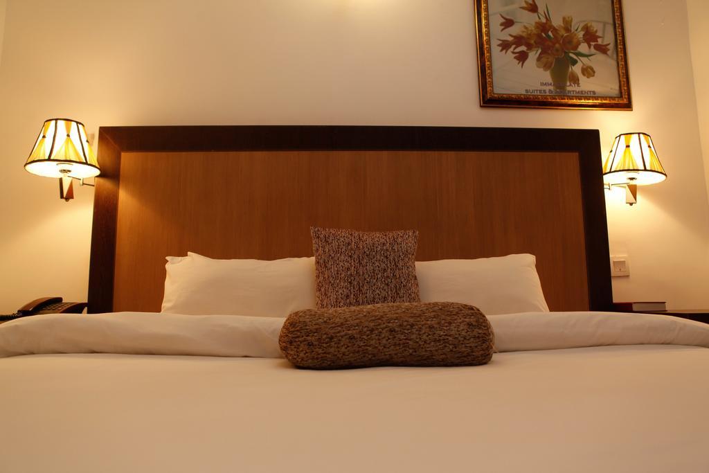 Immaculate Suites And Apartments Mobushipe Cameră foto