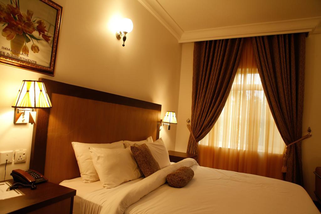 Immaculate Suites And Apartments Mobushipe Cameră foto