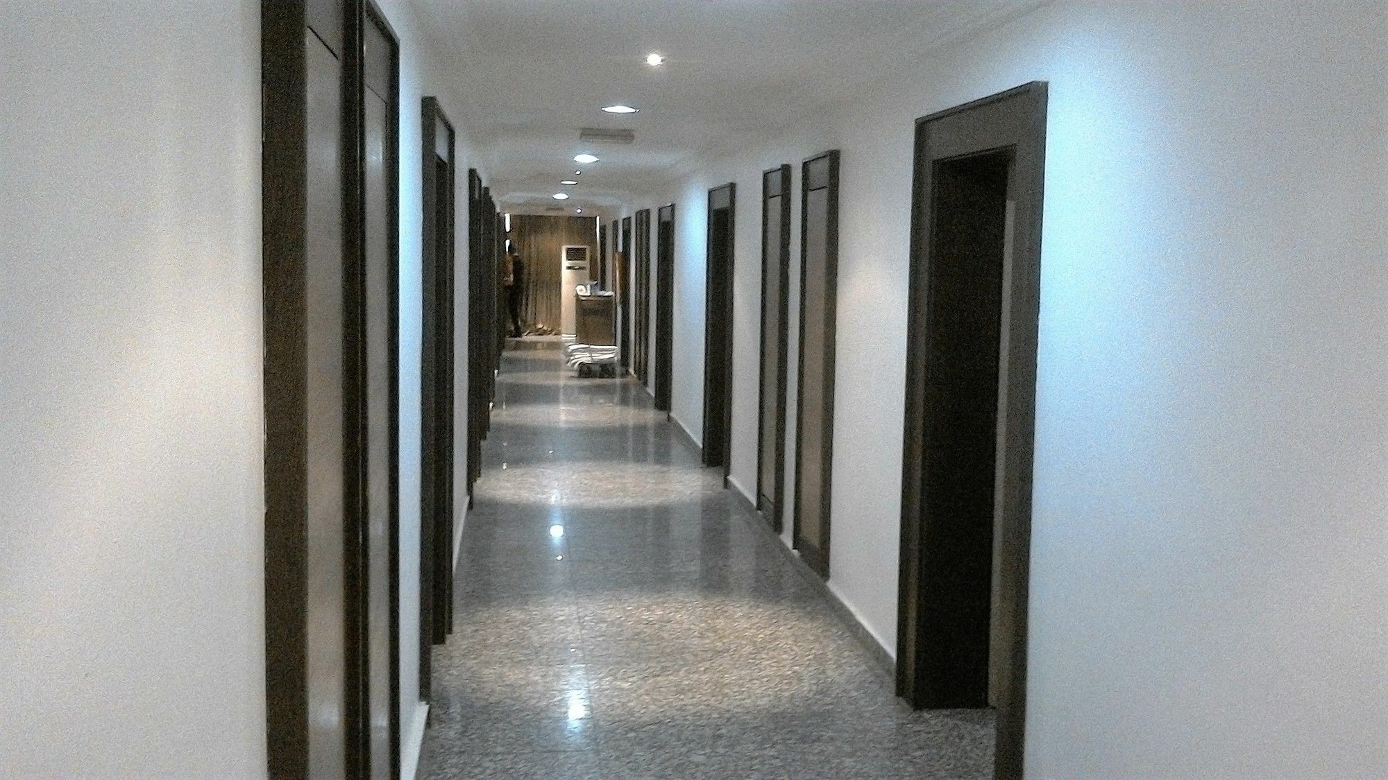 Immaculate Suites And Apartments Mobushipe Exterior foto